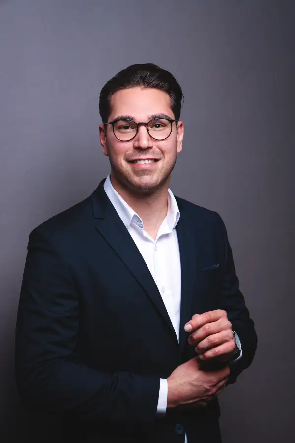 Portrait Mesut Yanik